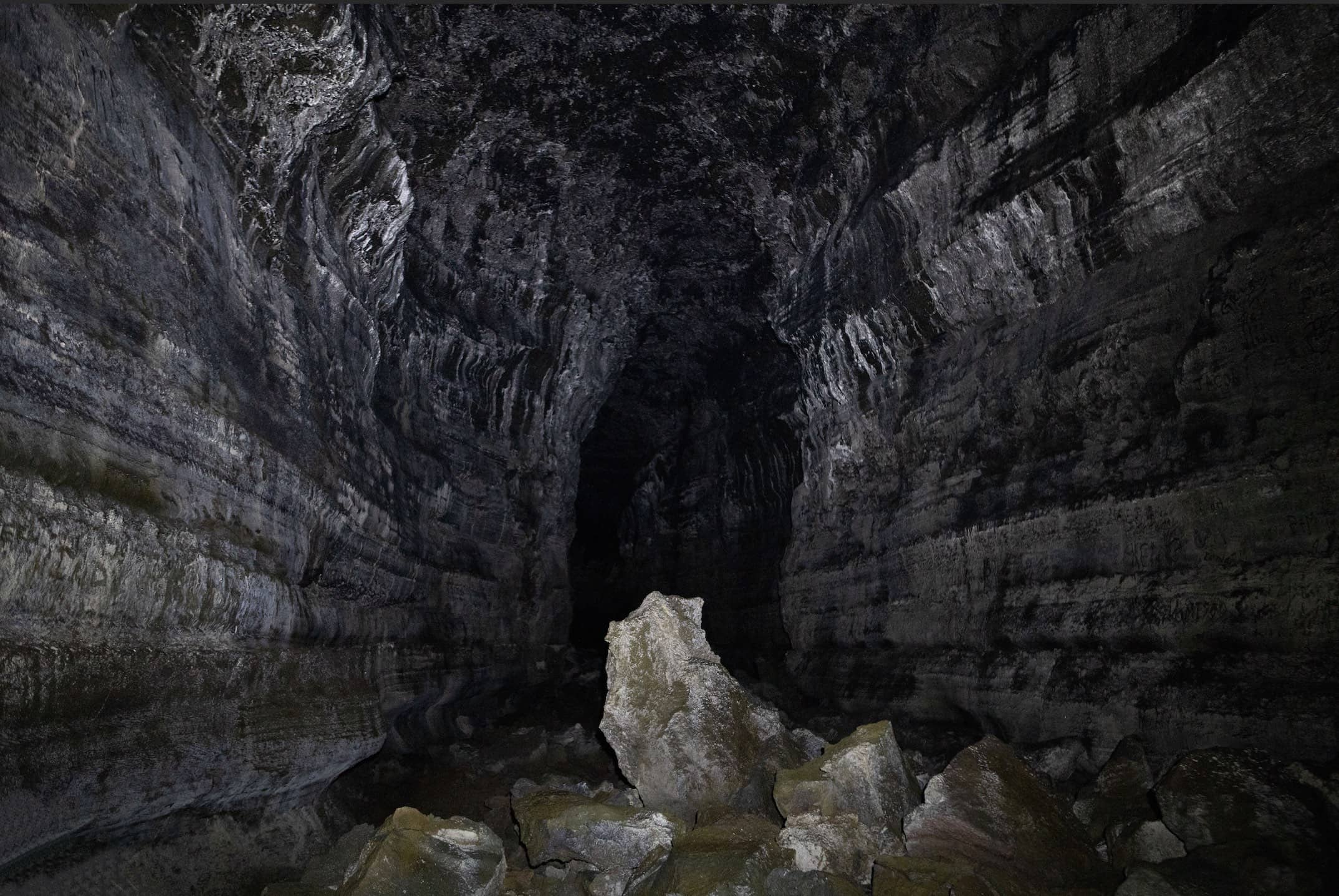 Main passage of Falls Creek Cave, Washington State